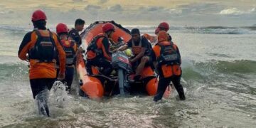 Dua Orang Pria Terseret Arus Laut Lhoknga, Satu Warga Aceh Utara