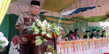 Wisuda SMP Muhammadiyah, Pj Bupati Aceh Singkil Azmi : Momen Penting Memajukan Pendidikan Islam