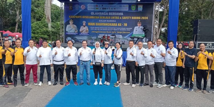 Polrestabes Palembang Gelar Senam Pagi Dan Kampanye Keselamatan Berlalu Lintas