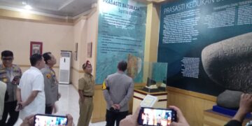 Serentak Se Indonesia, Polda Sumsel Serahkan Bantuan Bedah Rumah, Layanan Kesehatan Hingga Bhakti Lingkungan