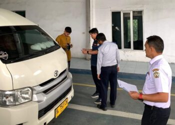 Demi Keselamatan Calhaj, Dishub Aceh Tengah Periksa Kelaikan Mobil Pembawa Jamaah Haji