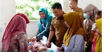 ACEH TAMIANG TUNTASKAN PELAKSANAAN BULAN PENIMBANGAN BAYI DAN BALITA DI POSYANDU WILAYAH KERJA PUSKESMAS SERUWAY DALAM INTERVENSI SERENTAK PENCEGAHAN STUNTING JUNI 2024