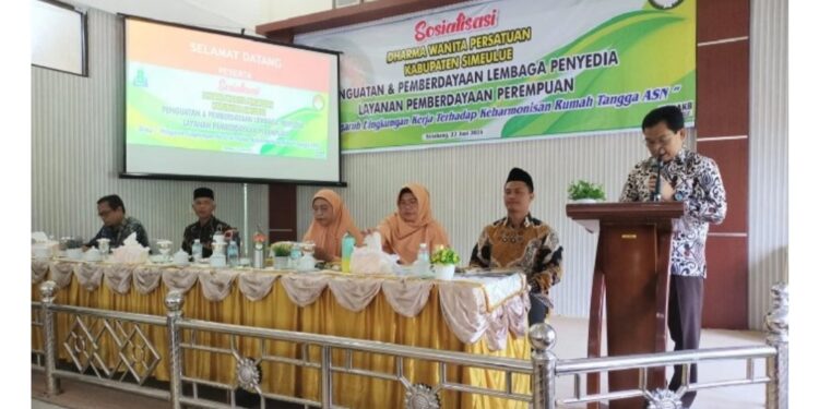 Pj Bupati Simeulue Ahmadlyah Resmi Buka Sosialisasi Penguatan Dan Layanan Pemberdayaan Perempuan
