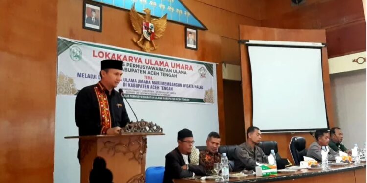 Asisten I Mursyid Hadiri Lokakarya Ulama Umara MPU “Mari Membangun Wisata Halal Di Kabupaten Aceh Tengah”