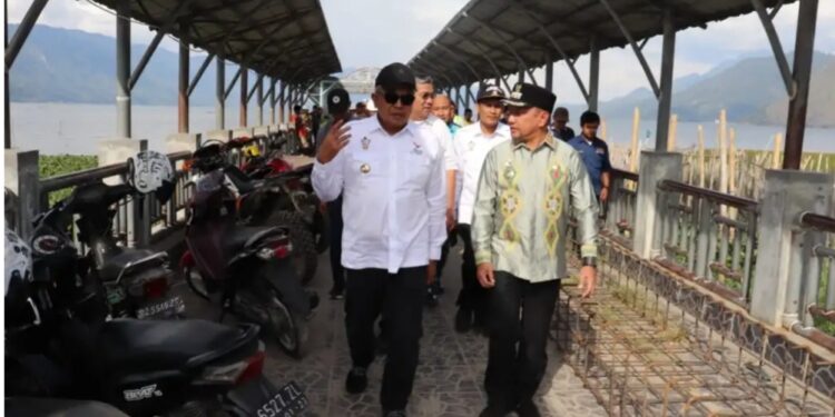 Pj. Bupati T. Mirzuan Dampingi Pj. Gubernur Aceh Tinjau Venue Triathlon Dan Pacuan Kuda