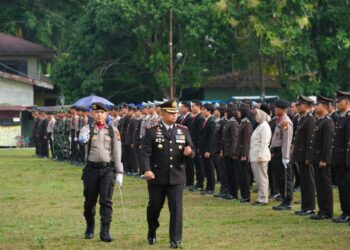 Didepan Istana Siak, Kapolres Asep Sujarwadi Pimpin Upacara Peringatan Hari Bhayangkara ke 78