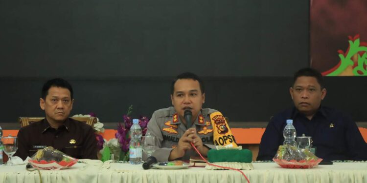 Kapolres Kampar Hadiri Pembahasan Penetapan Status Kebakaran Hutan Dan Lahan