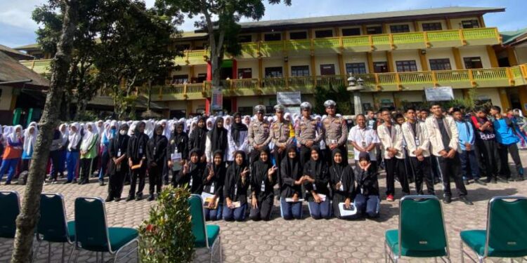Kunjungi SMKN 1 Takengon, Satlantas Polres Aceh Tengah Ajak Pelajar Tertib Berlalulintas