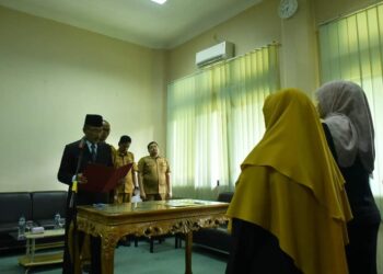 Pj Sekda Aceh Tamiang Tri Kurnia Lantik 2 Pejabat Administrator