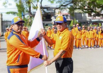 Pj Bupati Aulia Sofyan Lepas Kontingen POPDA XVII Bireuen Ke Aceh Timur 