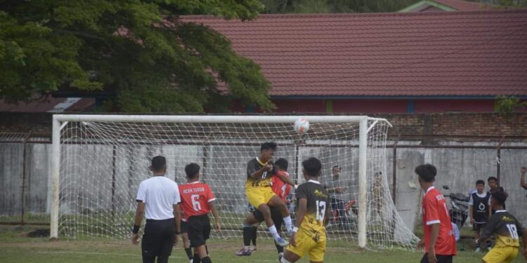 Laga Perdana Cabor Bola kaki, Aceh Timur Unggul 4 : 0 Melawan Nagan Raya 