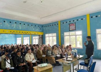 Tinjau Peserta Bimbel P3K, Pj. Bupati Haili Yoga Minta Peserta Terus Tetap Belajar