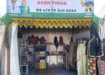 Stand Pameran Dekranasda Aceh Timur Di Lirik Pengunjung 