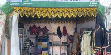 Stand Pameran Dekranasda Aceh Timur Di Lirik Pengunjung 