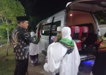 Pj. Sekda Khairmansyah Sambut Kepulangan Jamaah Haji Bener Meriah Di Banda Aceh