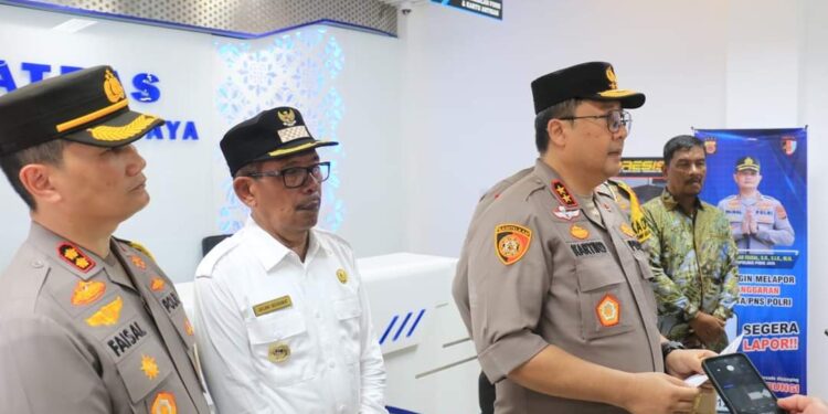 Pj Bupati Jailani Bersama Kapolda Aceh Hadiri Acara Peluncuran SIM C1 Di Polres Pidie Jaya