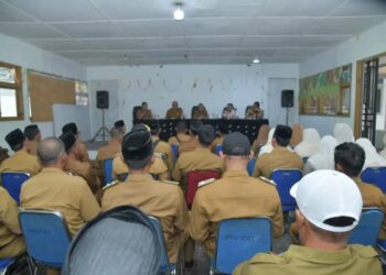 Kunker Ke Kecamatan Wih Pesam Dan Bukit, Pj. Bupati Mohd Tanwier Minta Aparatur Bersikap Netral