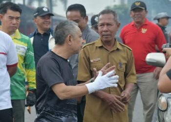 Peduli Lingkungan, Pj. Bupati Mohd Tanwier Jum’at bersih Bersama Forkopimda Bener Meriah