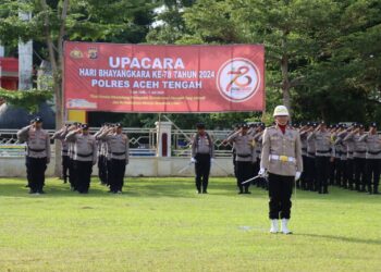 Kapolres Aceh Tengah Jadi Irup Upacara Hut Bhayangkara Ke-78 Di Lapangan Setdakab Setempat