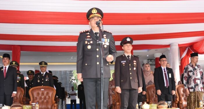 Pj Walikota Syaridin Mengikuti Upacara Hari Bhayangkara ke-78 Polres Langsa