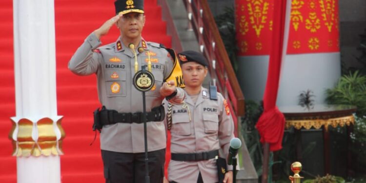 Polda Sumsel Menggelar Upacara Korp Raport Kenaikan Pangkat Bagi Personil Polri/PNS