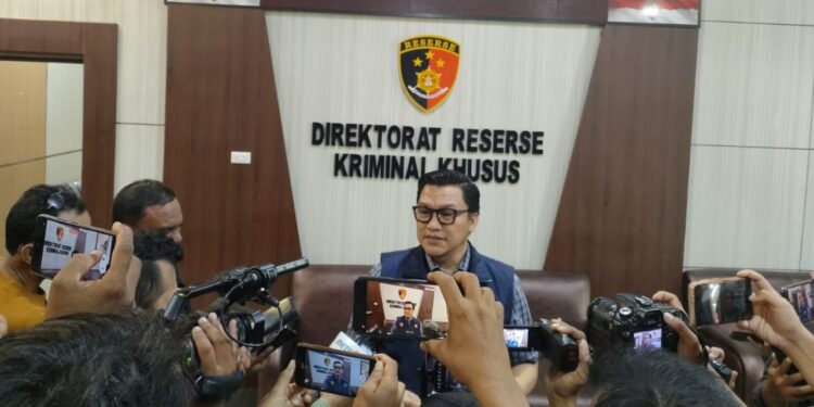 Ditreskrimsus Polda Aceh Serahkan Dua Tersangka dan Barang Bukti Kasus Zakat Pada BPKK Aceh Tengah Ke Jaksa