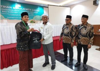 Aceh Besar Gelar Pelatihan Manajemen Bagi Sekretaris Dan Bendahara Dayah