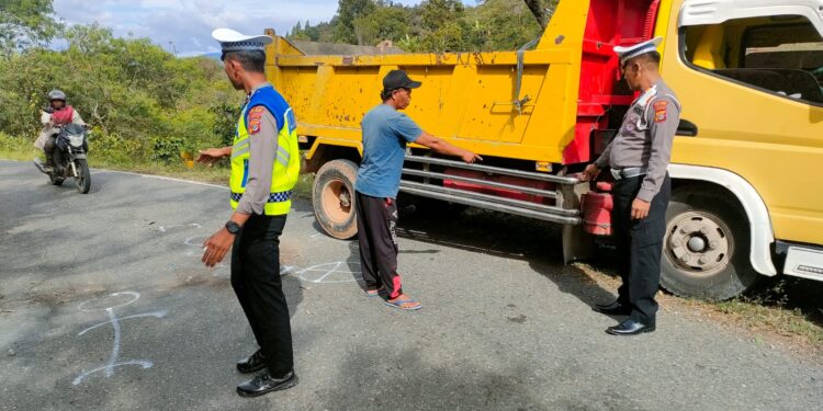 Gerak Cepat Satlantas Aceh Tengah Meninjau Lokasi Kecelakaan Lalu Lintas Di Jagong Jeget