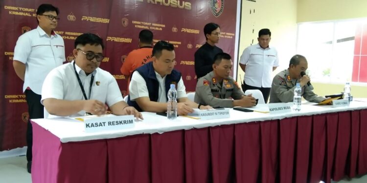 Polda Sumsel Tangkap Pemilik Sumur Minyak Ilegal Sungai Lilin Yang Terbakar Hingga Cemari Sungai Dawas 