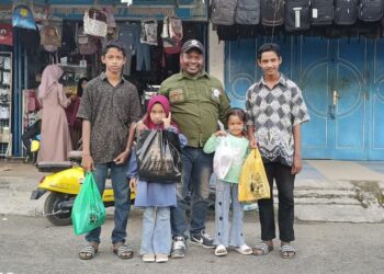 AOC Salurkan Bantuan Untuk Siswa Kurang Mampu Dan Yatim Piatu Menjelang Ajaran Baru