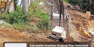 Pekerjaan Proyek Gerenase Jalan Lintas Pekanbaru – Teluk Kuantan, Diduga Proyek Siluman