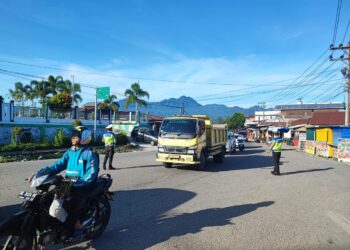 Tingkatkan Keamanan Berlalu Lintas, Sat Lantas Polres Bener Meriah Laksanakan Strong Point