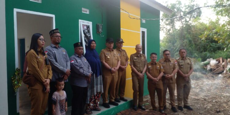 Pj Walikota Dan Baznas Kota Palembang Resmikan Bedah Rumah Milik Warga Kurang Mampu