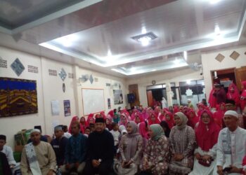Pemberian Santunan Anak Yatim Bersama Ketua DWP Kota Palembang 