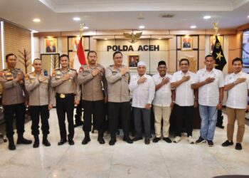Kapolda Aceh Achmad Kartiko Bersama Ketua KONI Bahas Kesiapan Perhelatan PON 2024
