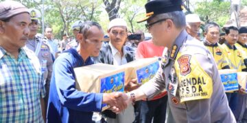 Operasi Patuh Seulawah, Kakorlantas Polri Dan Karo Ops Polda Aceh Cek Kesiapan Stadion Harapan Bangsa Dan Bagi Sembako