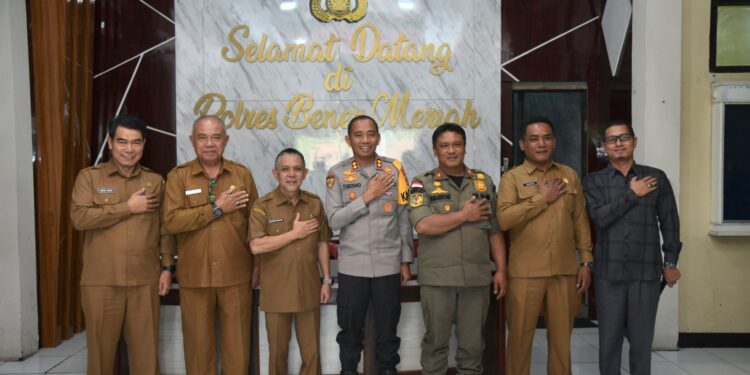 Kapolres Tuschad Cipta Herdani Menerima Kunjungan Silaturahmi Pj. Bupati Mohd Tanwier