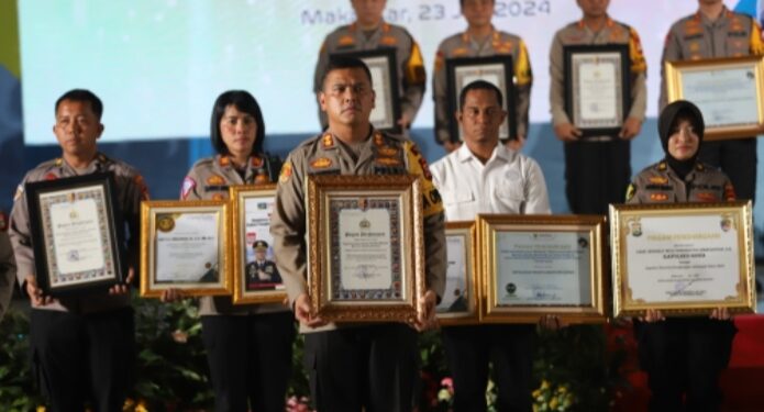Kapolres Gowa Terima Piagam Penghargaan Terbanyak Di Musrenbang Polda Sulsel 2024
