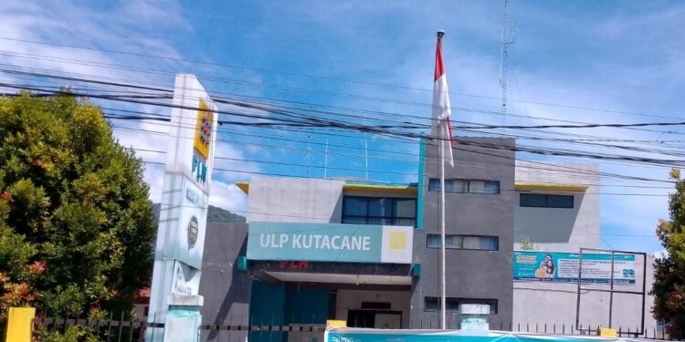 Kepala ULP PLN Kutacane Menghindari Awak Media Saat Mempertanyakan Dana CSR 
