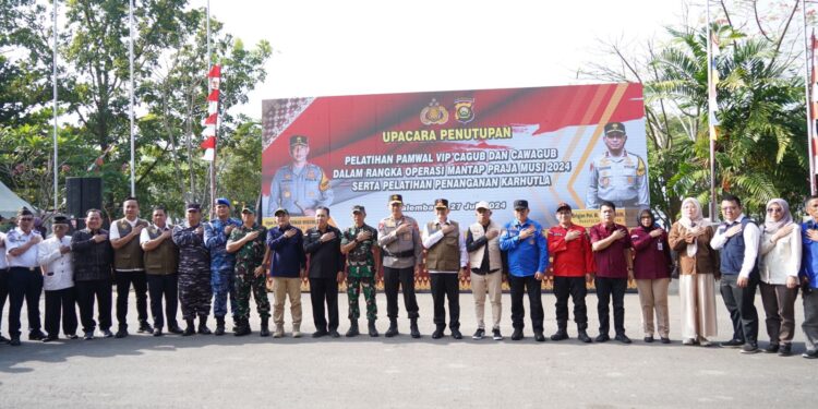 Wakapolda Sumsel Tutup Pelatihan Pengamanan Pilkada Dan Pelatihan Penanggulangan Karhutla