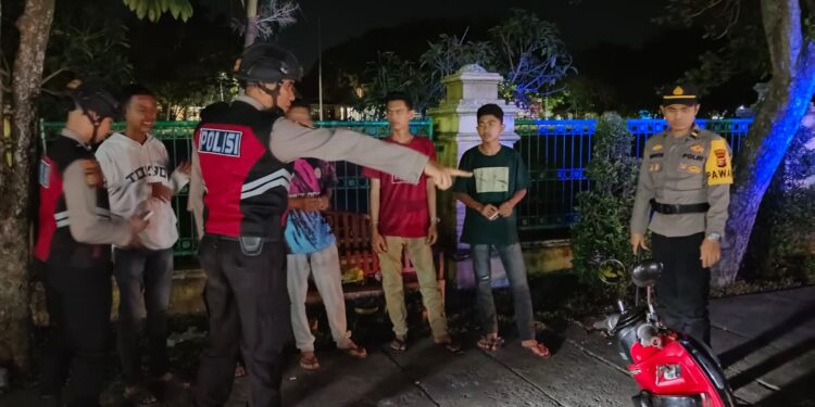 Kegiatan Patroli Balap Liar, Malam Minggu Di Wilayah Hukum Polres Kampar 