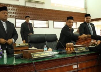 Wakili Pj Bupati, Sekda Sulaimi Hadiri Rapat Paripurna DPRK Aceh Besar Raqan Pertanggungjawaban APBK 2023