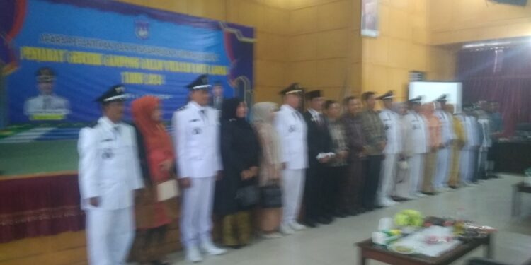 Mengambil Sumpah Dan Jabatan 38 Penjabat (PJ) Geuchik Gampong Dalam Wilayah Kota Langsa.