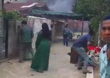 Kebakaran Hebat Menghanguskan 3 Rumah Kontruksi Kayu