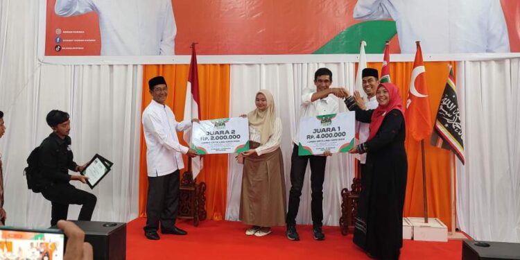 Bobby Tarigan Juara Cipta Lagu, Lagunya Menjadi Mars Pasangan Bardan Sahidi -Karimansyah