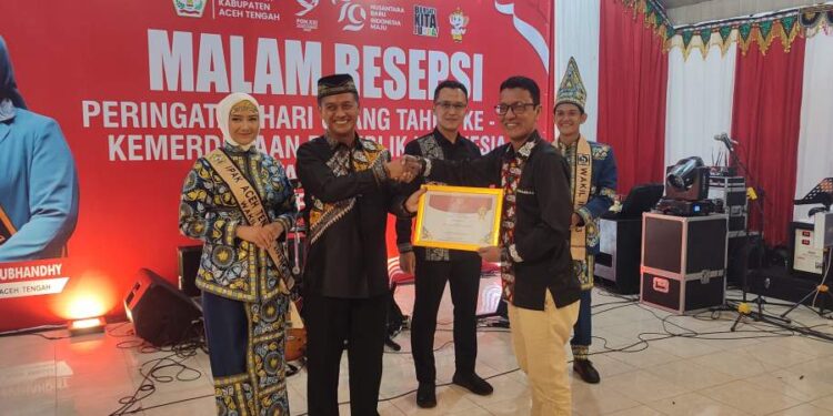 Dinkes Aceh Tengah Terima Penghargaan Juara 1 Lomba Inovasi Daerah Tahun 2024