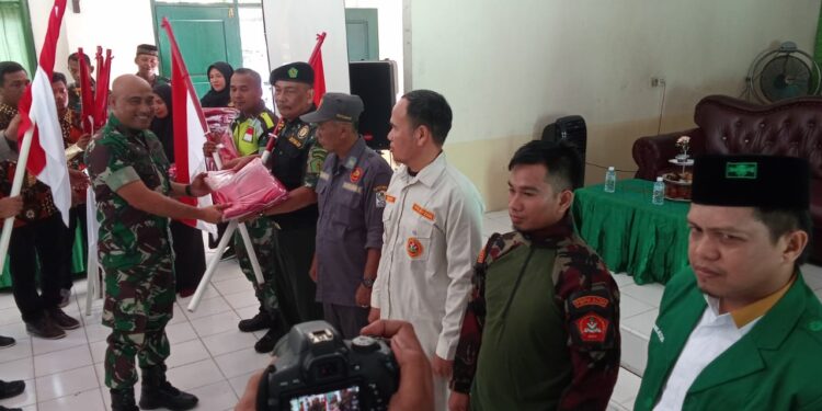 Satlinmas Dilatih Bela Negara Di Makodim 0109 Aceh Singkil 