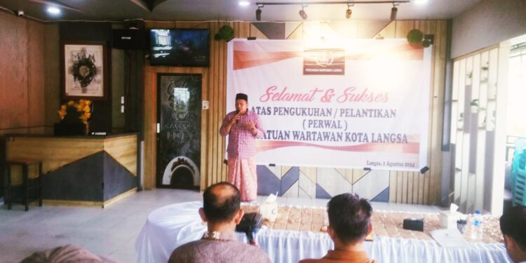 Sekretaris Baitul Mal Juwahir Menghadiri Pengukuhan Dan Pelantikan Persatuan Wartawan Kota Langsa