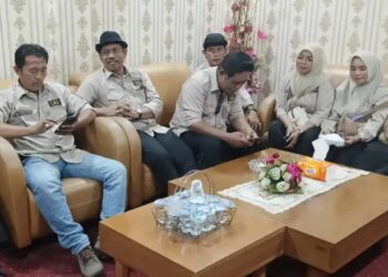 Sekwan DPRK Gunawan Abdullah Menerima Audensi Persatuan Wartawan Langsa