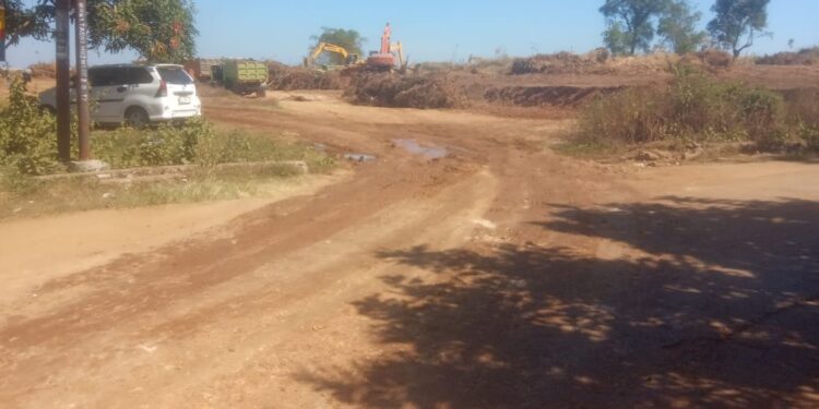 Penambang Berkedok Lahan Perumahan Marak Di Desa Tellumpoccoe Marusu, APH Diduga Tutup Mata